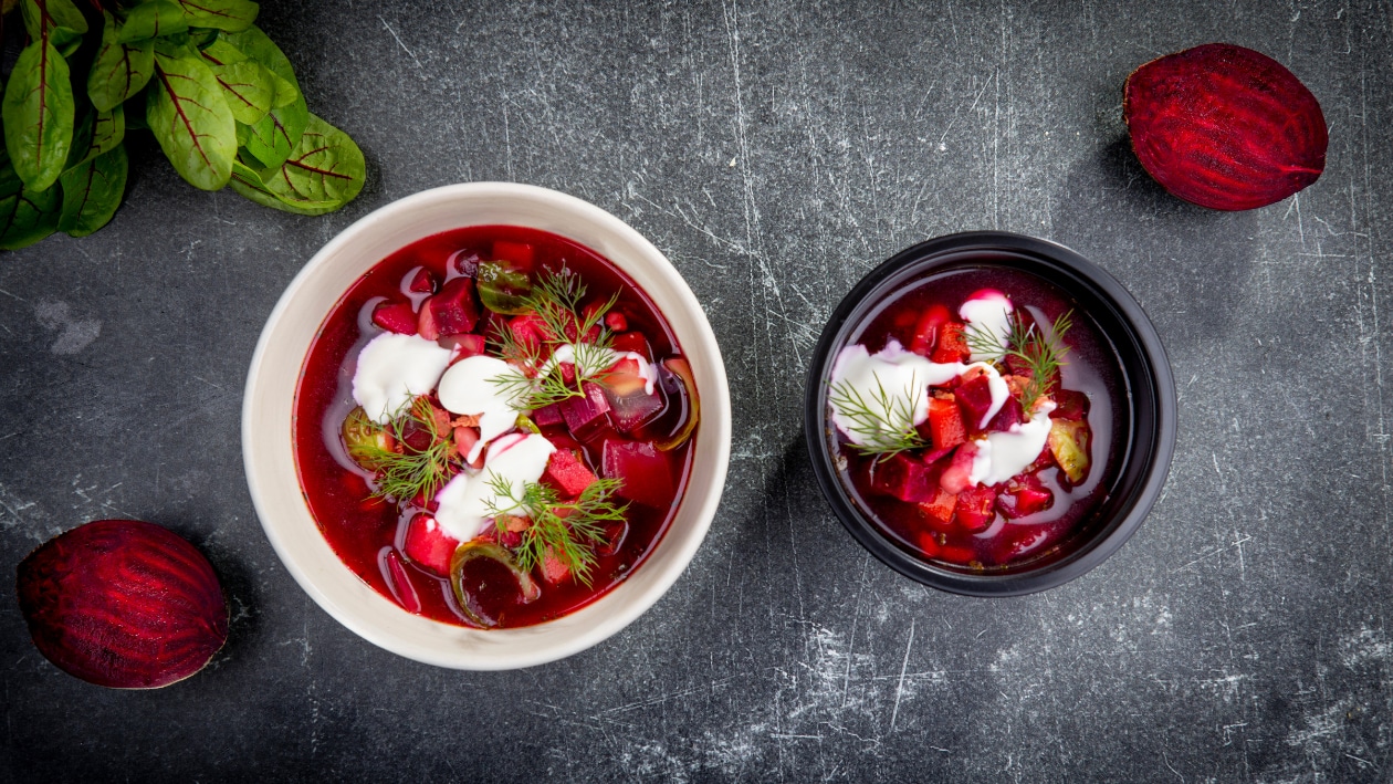 Barszcz ukraiński z wędzonym boczkiem